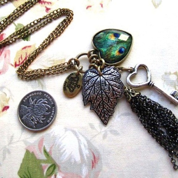 Jewelry - Vintage Inspired Love Necklace